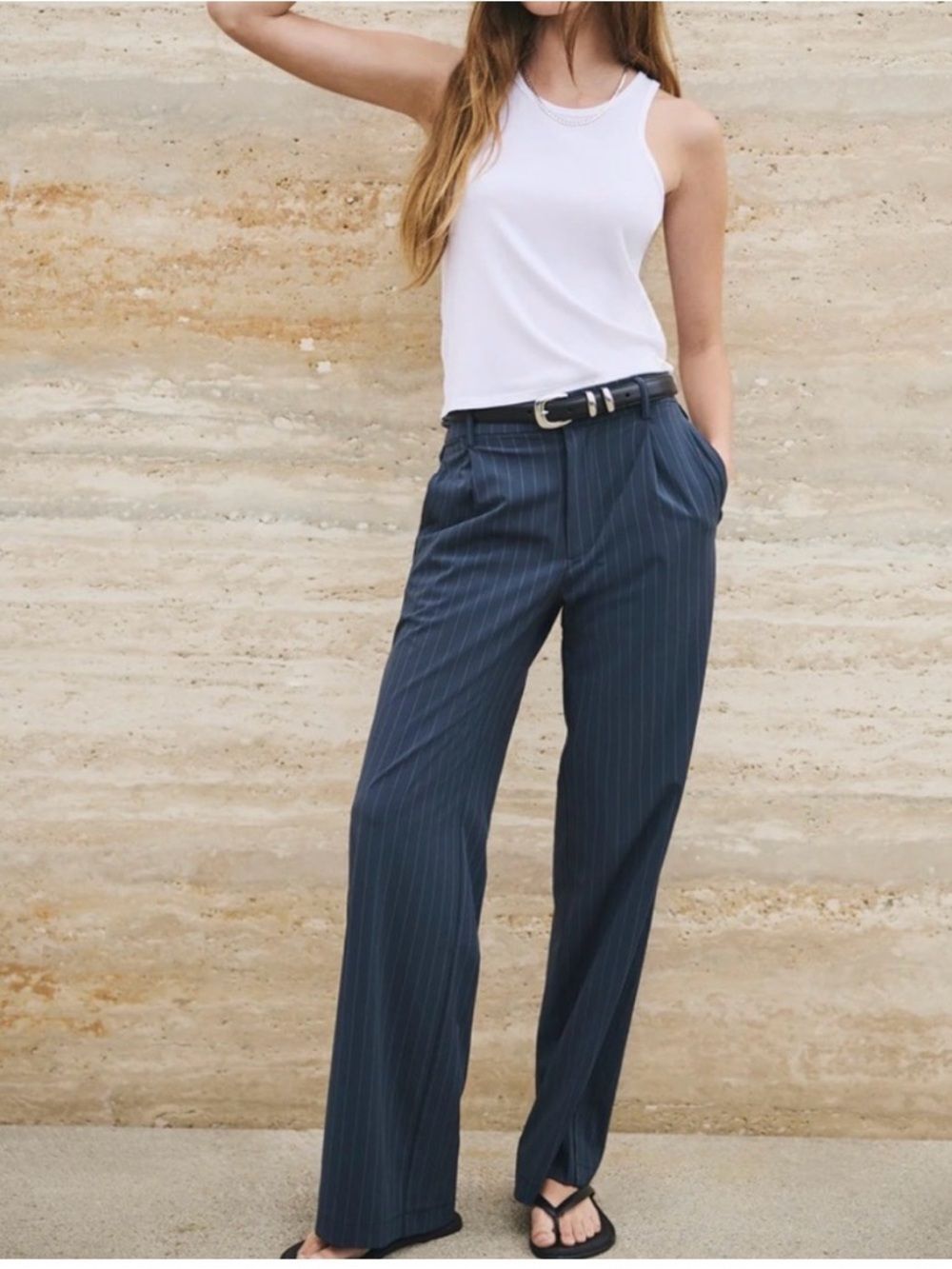 Vuori Navy Pinstripe Villa Wide Leg Pants Womens Size M Medium Trousers 29x31
